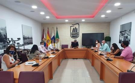 Puerto del Rosario aprueba la convocatoria de dos líneas de ayudas para modernización de empresas